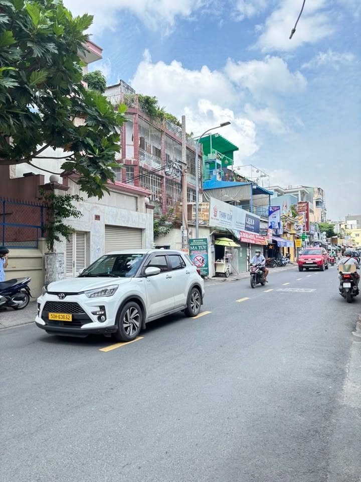 Nhà mặt tiền Nguyễn Văn Đậu, Bình Thạnh 69m² giá 13 tỷ - Lô góc đẹp, kinh doanh sầm uất!