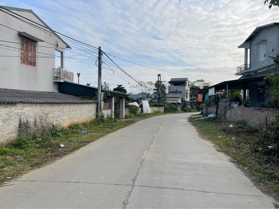 Đất nền phố Bách Thảo, Tân Hà 150.5m² giá 2.4 tỷ - Vị trí đắc địa, đường ô tô vào tận nơi!