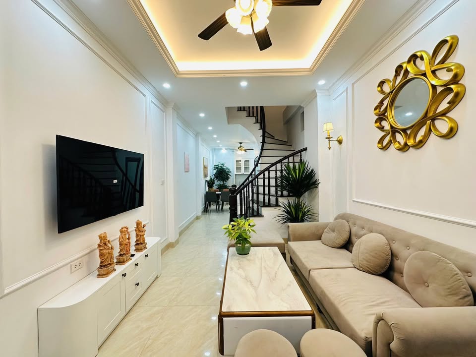 Nhà đẹp Tây Mỗ 35.5m² giá 6 tỷ - Full nội thất, vị trí phát triển mạnh!