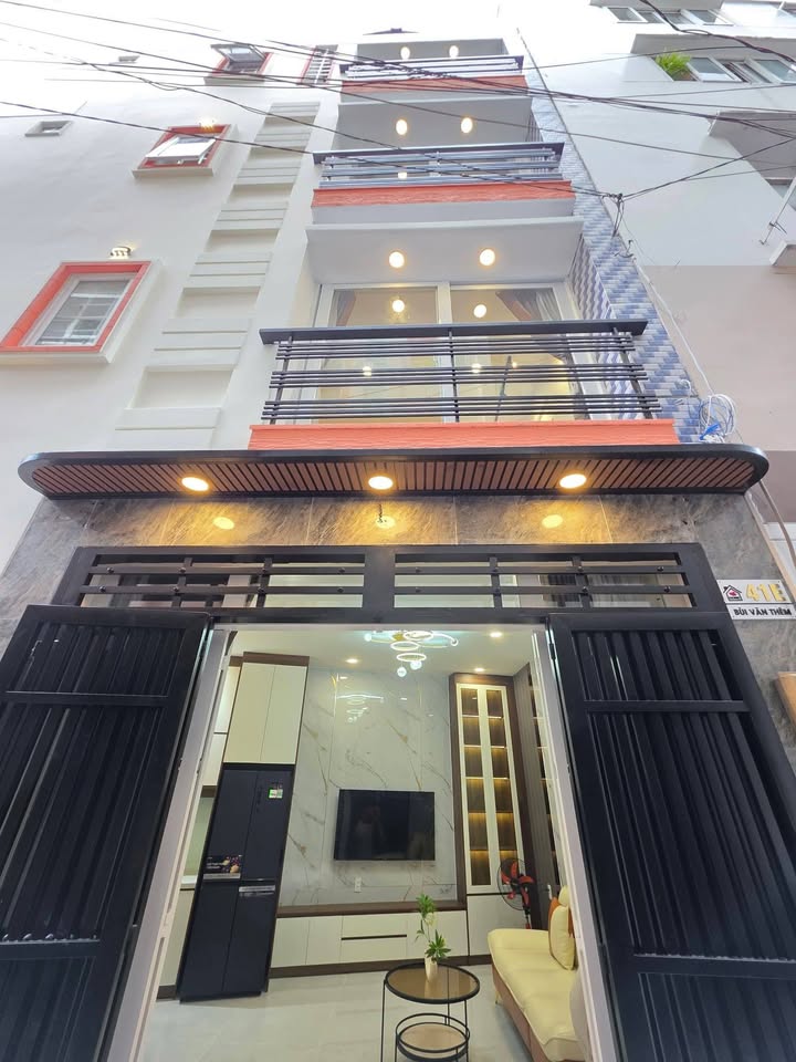 Nhà 4 tầng Bùi Văn Thêm, Phú Nhuận 36m² giá 7.9 tỷ - Chính chủ cần bán gấp!