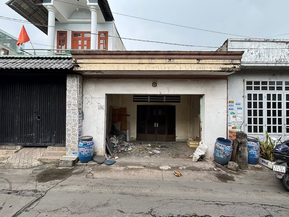 Đất Dĩ An 89m² giá 3.8 tỷ - Vị trí đắc địa cho kinh doanh!