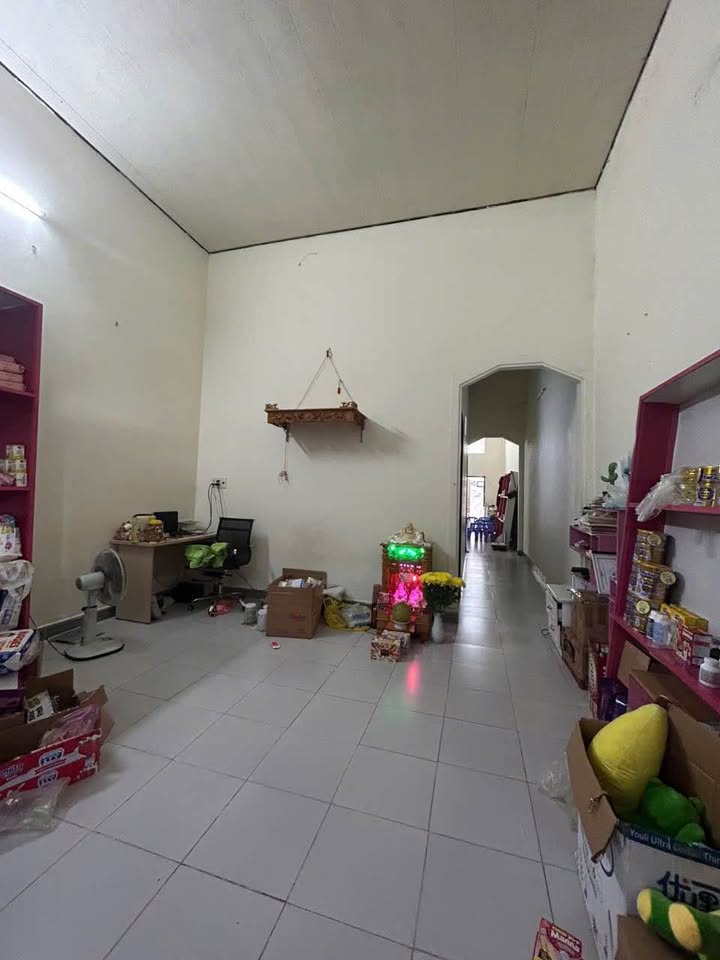 Nhà cấp 4 hẻm La Văn Cầu, Nha Trang 94m² giá 2.2 tỷ - Sổ hồng chính chủ