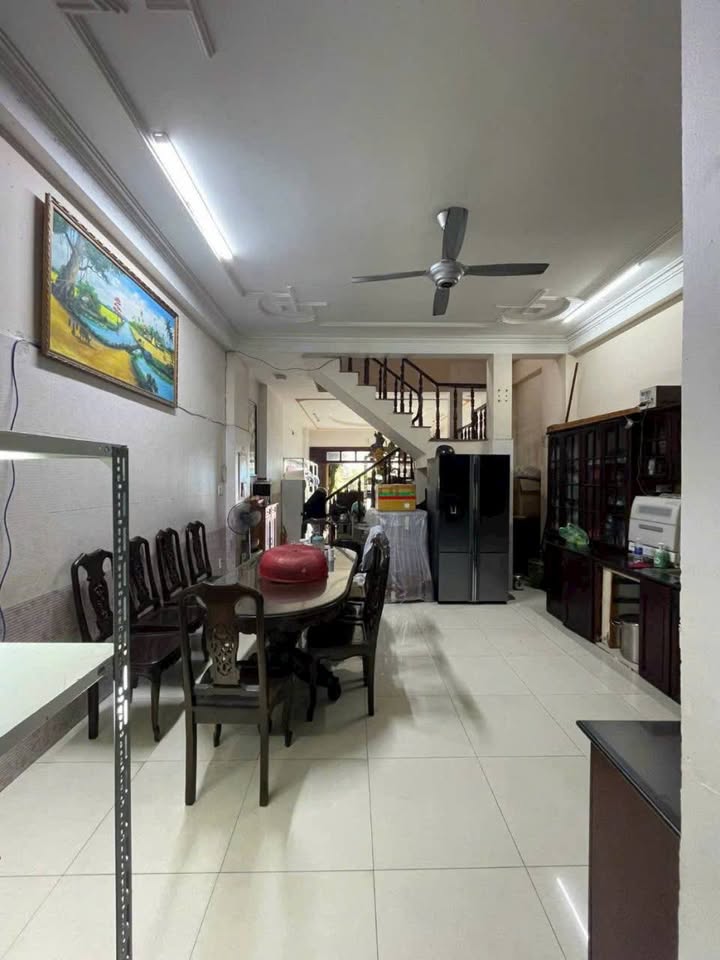 Nhà mặt tiền kinh doanh đường 297, Phước Long B, Q9 - Diện tích 100m², giá chỉ 13.5 tỷ!