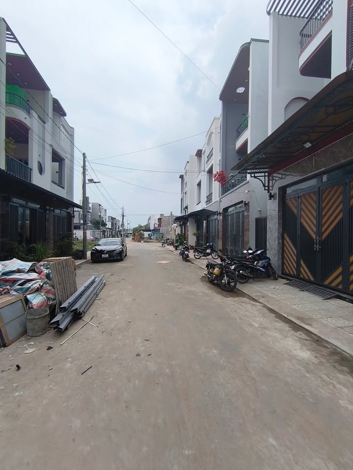 Nhà mặt tiền Long Trạch, 125m² giá 3 tỷ - Giảm 200 triệu, cần bán gấp!