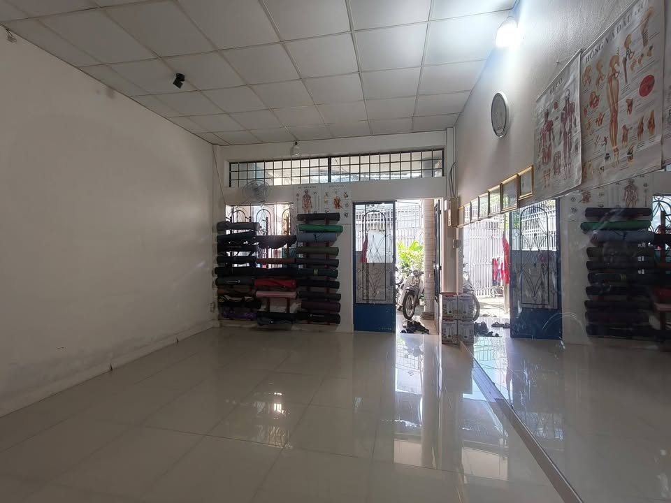 Nhà riêng Phạm Văn Đồng, Thủ Đức 106m² giá 5 tỷ - Vị trí đắc địa, sẵn sàng ở ngay!