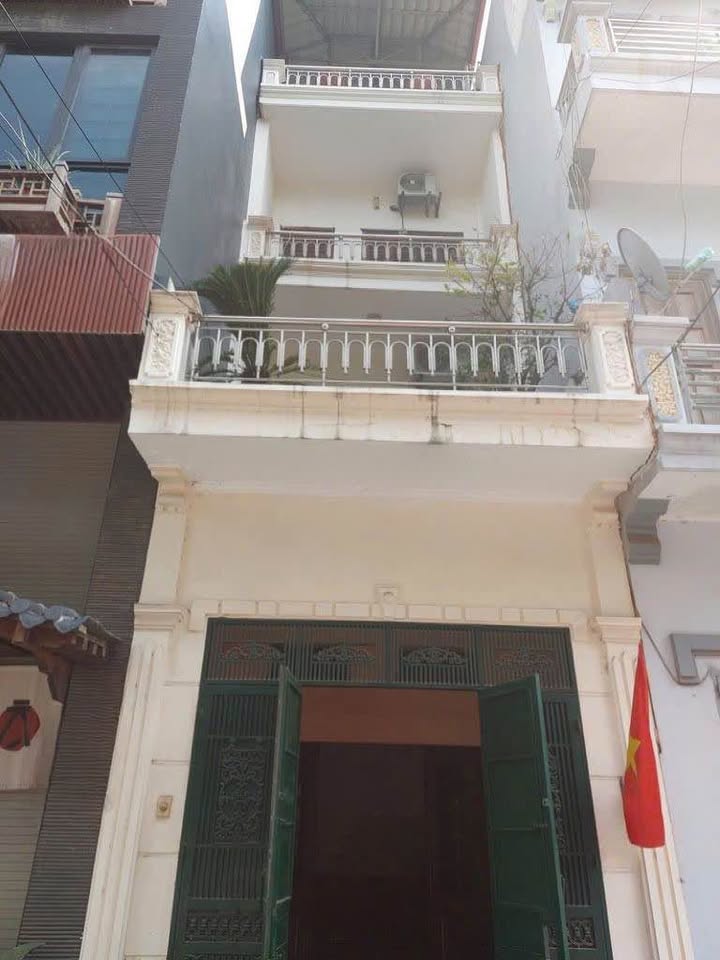 Nhà nguyên căn Đào Tấn, Ba Đình, 50m² giá 22 triệu - Kinh doanh sầm uất!