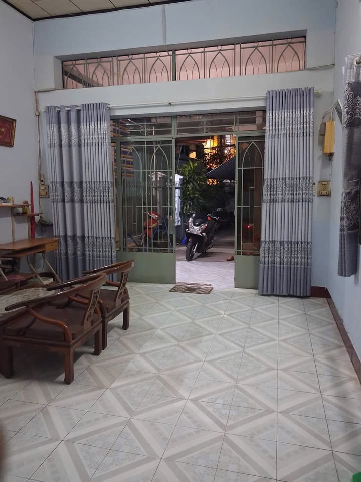 Nhà cấp 3 Huỳnh Thiện Lộc Tân Phú 263m² giá 20 tỷ - Gần UBND và trường học!