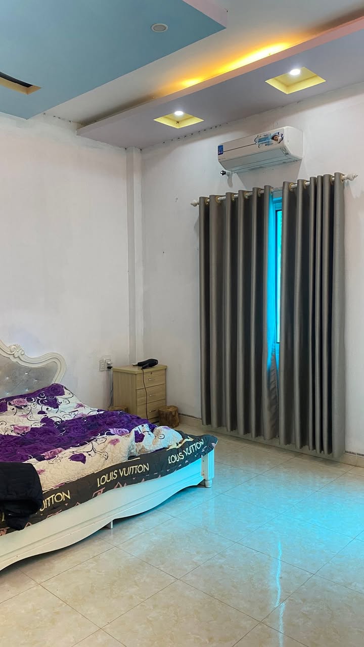 Nhà 2 tầng Chiềng Cơi 150m² giá 1.4 tỷ - Gara ô tô, ở ngay trước Tết!