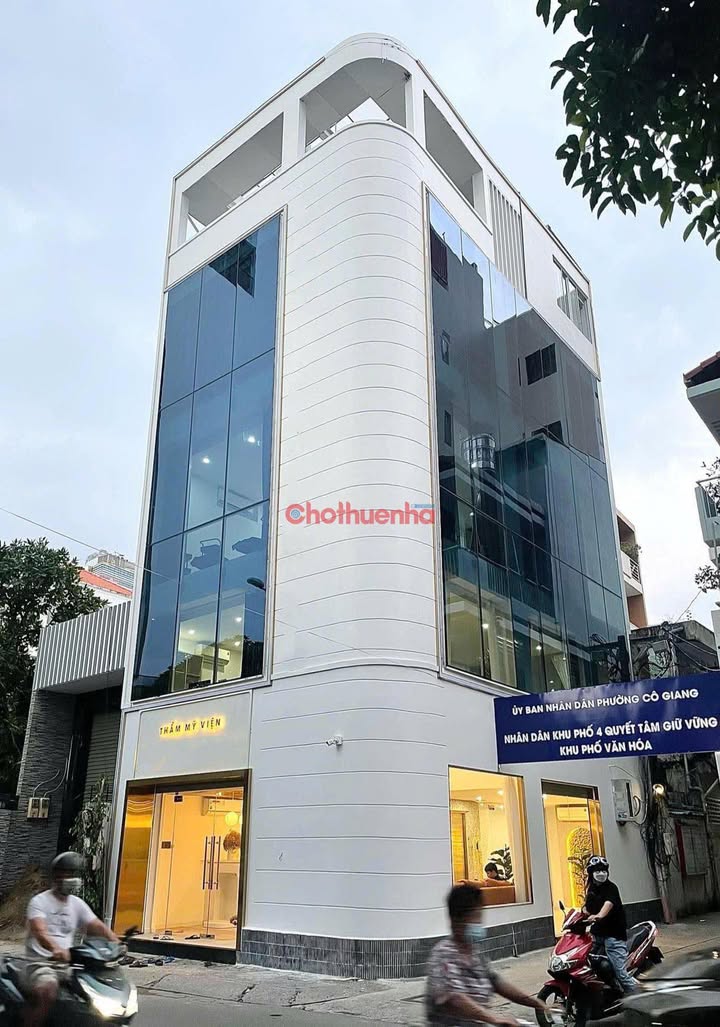 Cho thuê nhà mặt phố Hồ Hảo Hớn, Quận 1 - Thang máy tiện lợi cho mô hình kinh doanh đa dạng!