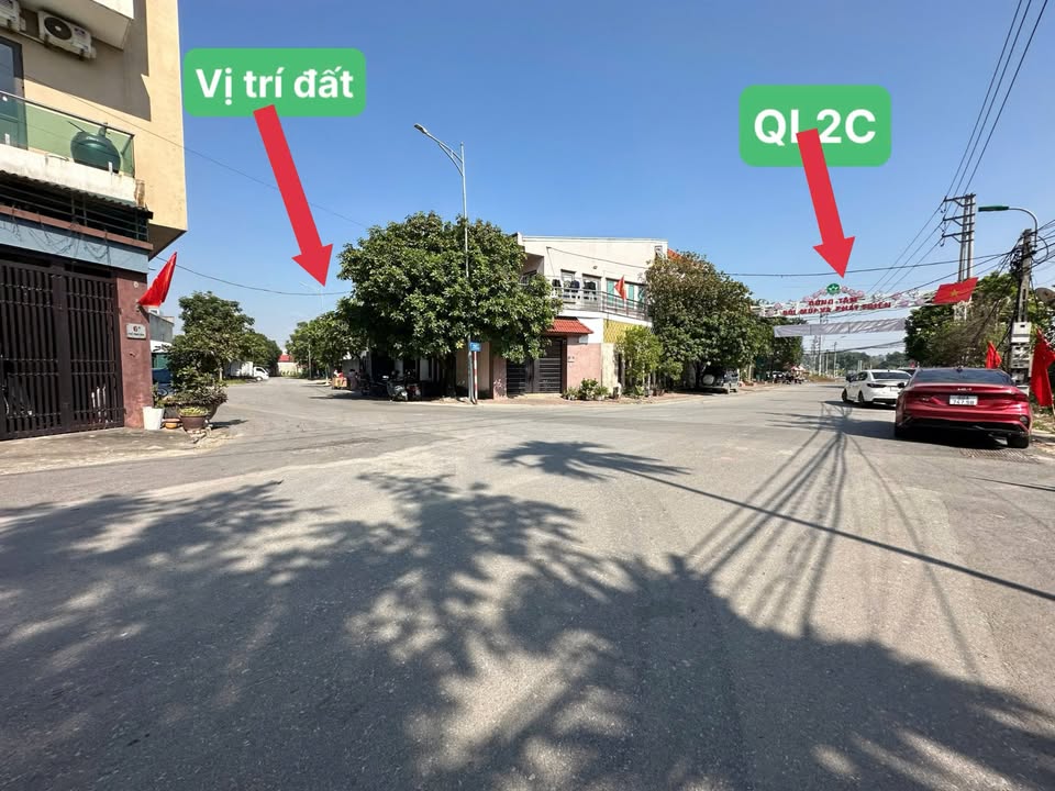 Đất phân lô nhà nước QL2C Đồng Tâm 100m² giá 2 tỷ - Sổ đỏ chính chủ, vị trí đắc địa!