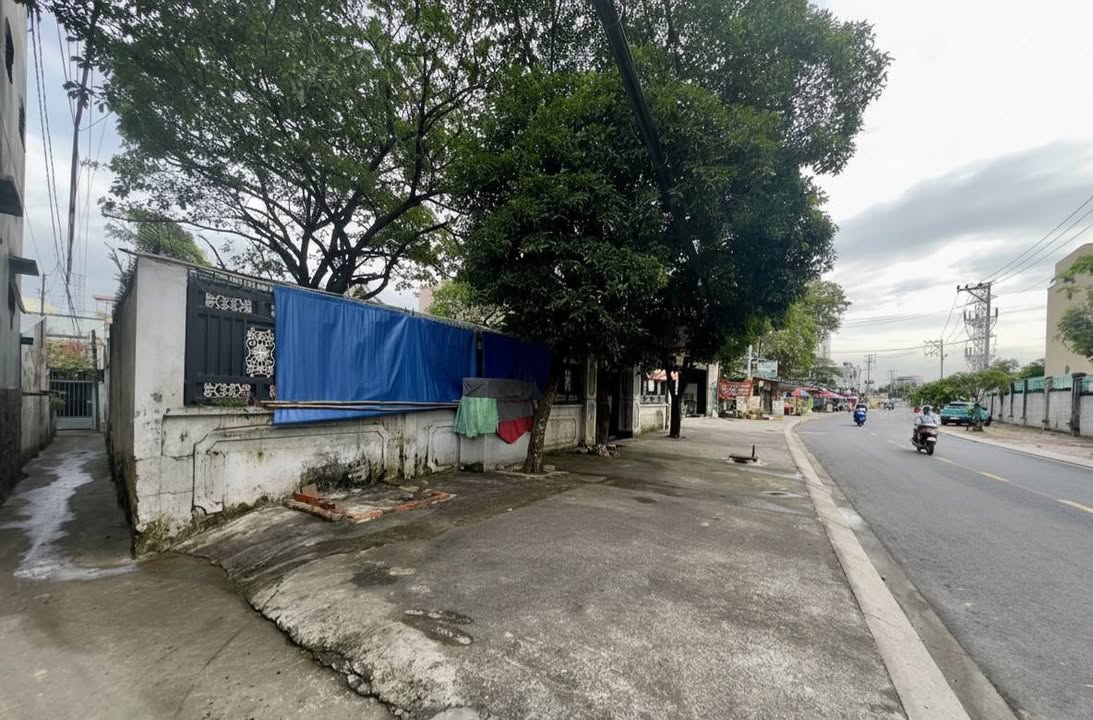 Nhà phố đường D4, Trung Mỹ Tây, 112m² chỉ 4 tỷ - Đầu tư sinh lời ngay!