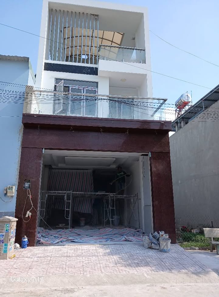 Nhà phố Đức Hòa, Long An 118m² giá 2.95 tỷ - Sẵn sàng vào ở ngay!