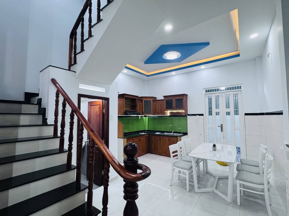 Nhà 2 tầng Thạnh Xuân 22, Quận 12, 54m² chỉ 4.7 tỷ - Sổ hồng chính chủ!