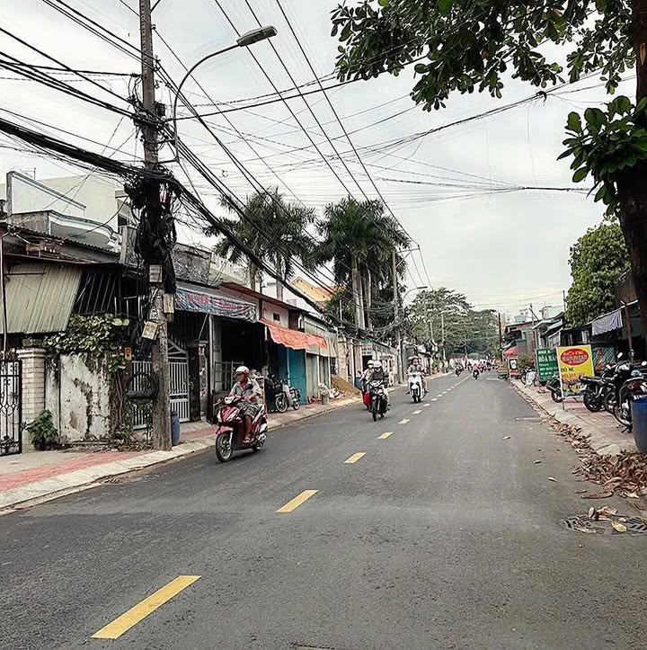 Nhà cấp 4 hẻm 100 gần Xa Lộ Hà Nội, Tân Phú, 50m² - Đầu tư sinh lời ngay!