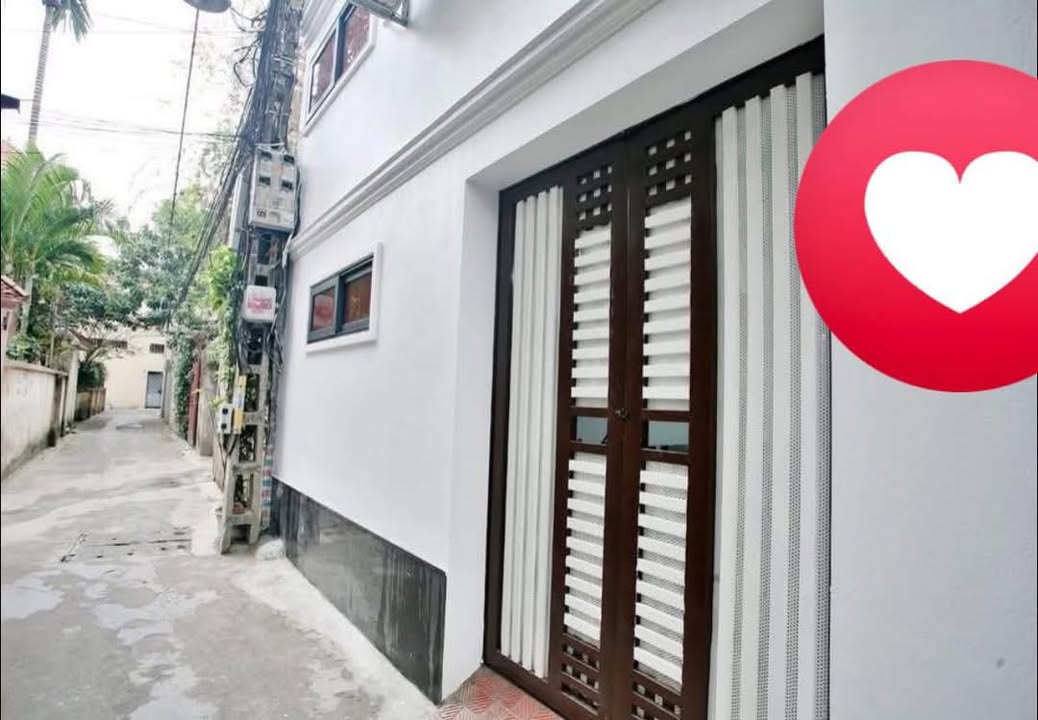 Căn hộ cho thuê Lệ Mật, Việt Hưng 30m² - Nội thất cơ bản, ô tô đỗ cổng!