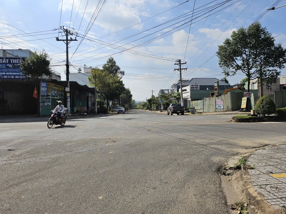 Nhà 2 mặt tiền Hùng Vương Trảng Bom 181m² giá 5.5 tỷ - Tiềm năng kinh doanh lớn!