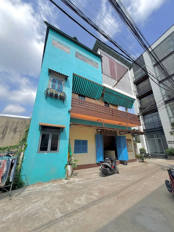 Cho thuê nhà phố góc 2 mặt tiền đường Nguyễn Văn Cừ, Cần Thơ - Giá 15 triệu/tháng, thích hợp kinh doanh đa ngành