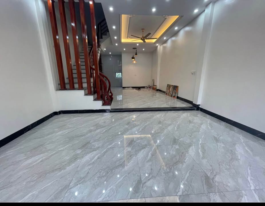 Bán nhà 3 tầng Ninh Tiến 66m² giá 3 tỷ - Hướng Đông Nam, gần viện nhi!