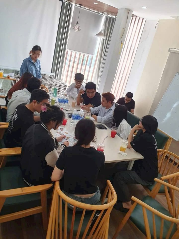 Cho thuê văn phòng UNIK BUILDING Chùa Bộc 100m² giá 11 triệu - Không gian làm việc lý tưởng!