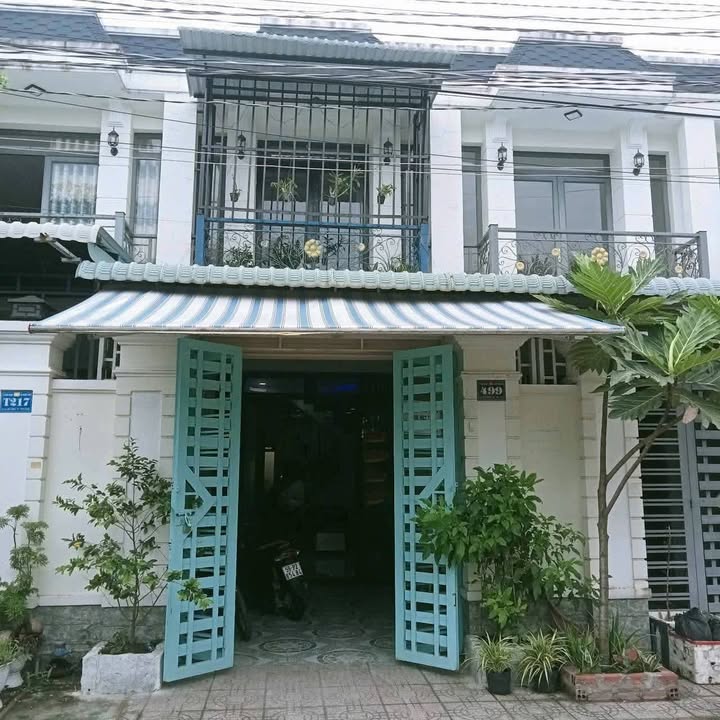 Nhà phố Long Trạch, Cần Đước 81m² giá 2.2 tỷ - Đường nhựa thông, sẵn sàng ở ngay!