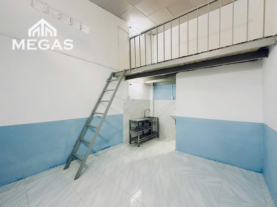 Nhà mặt tiền đường Tân Kỳ Tân Quý, quận Tân Phú - Giá chỉ 3.2 triệu/tháng, nội thất cơ bản!