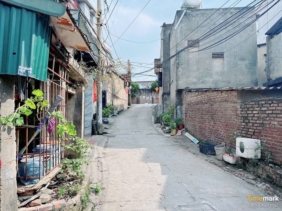 Nhà cấp 4 + Đất 79m² tại Phường Tiên Cát, Việt Trì - Vị trí trung tâm, giá chỉ 2.2 tỷ!