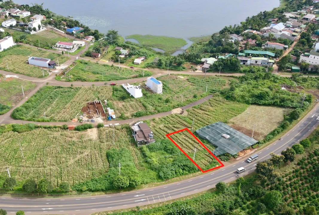 Đất nền mặt tiền Trần Hưng Đạo, Đắk Mil 250m² giá 887 triệu - Cơ hội đầu tư tuyệt vời!