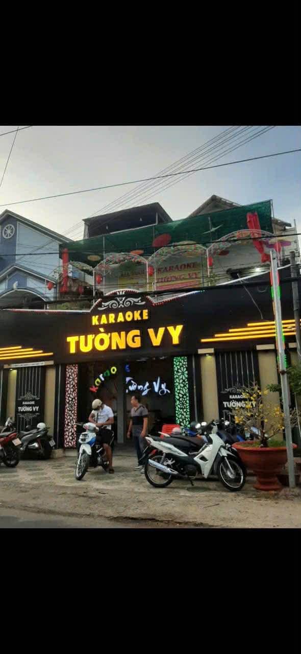 Nhà FrontHouse Tân Châu An Giang 350m² giá 8 tỷ - Kinh doanh karaoke sinh lời!