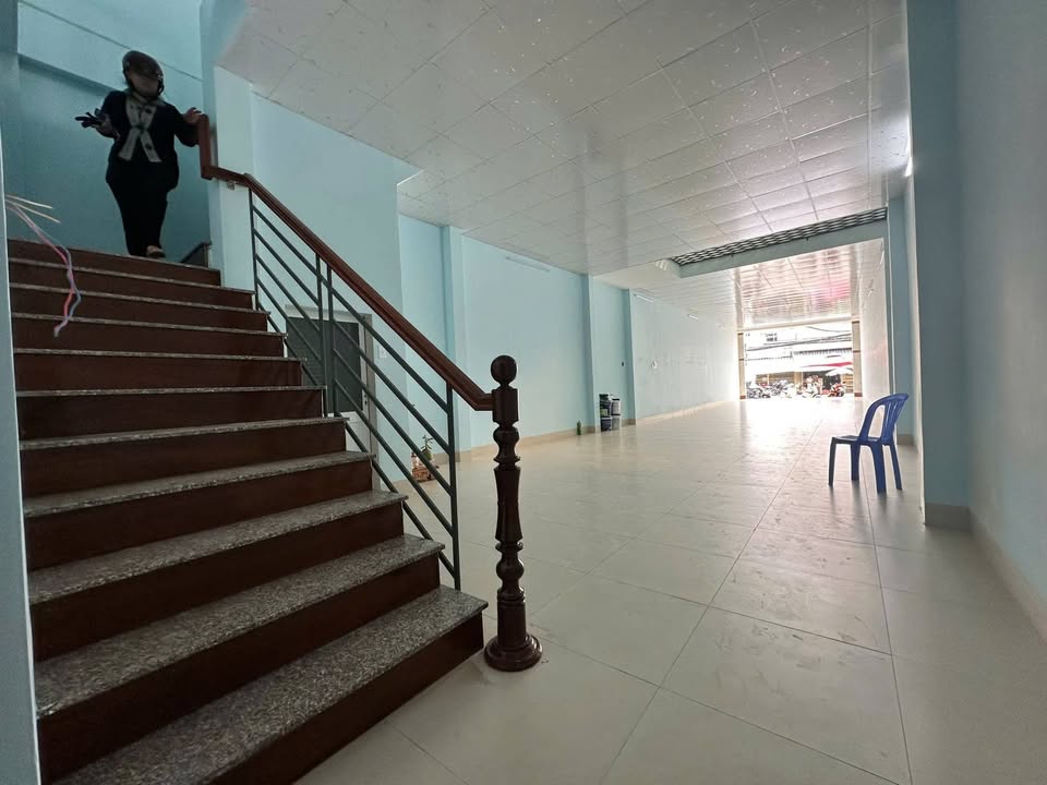 Nhà cho thuê mặt tiền đường Thủ Khoa Huân, Phan Thiết 450m² - Kinh doanh thuận lợi!