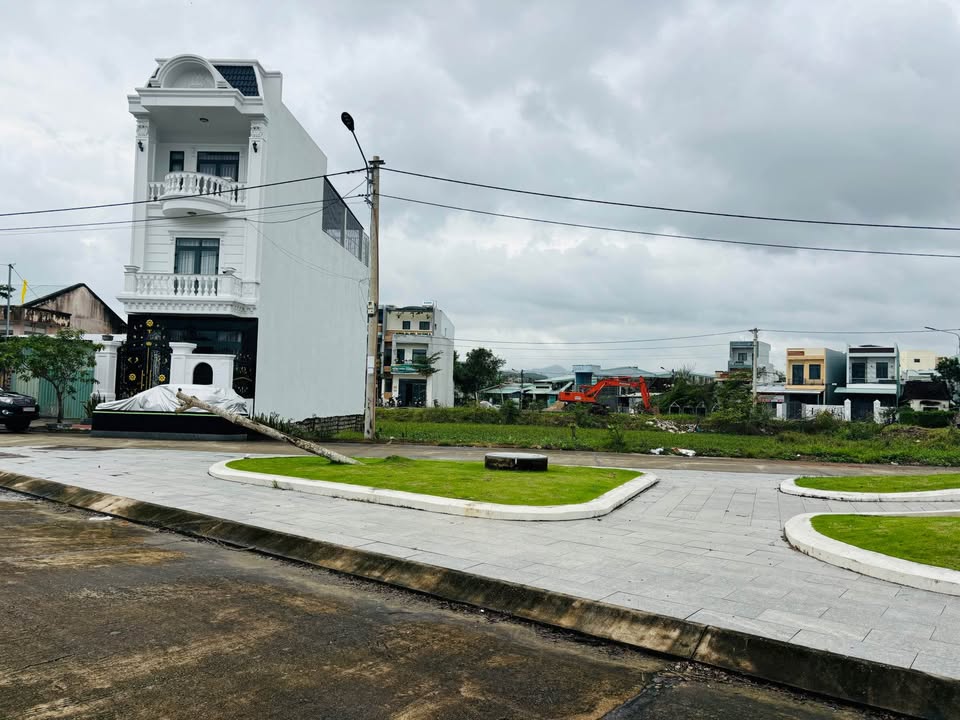 Đất nền đẹp tại TT Tuy Phước 100m² giá 1.49 tỷ - View công viên, cơ hội đầu tư tốt!