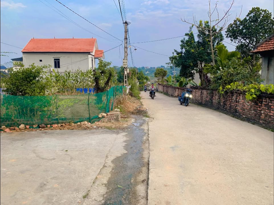 Đất thổ cư Thanh Đình, Việt Trì 161m² giá 1 tỷ - Sổ hồng mới, vị trí đắc địa!