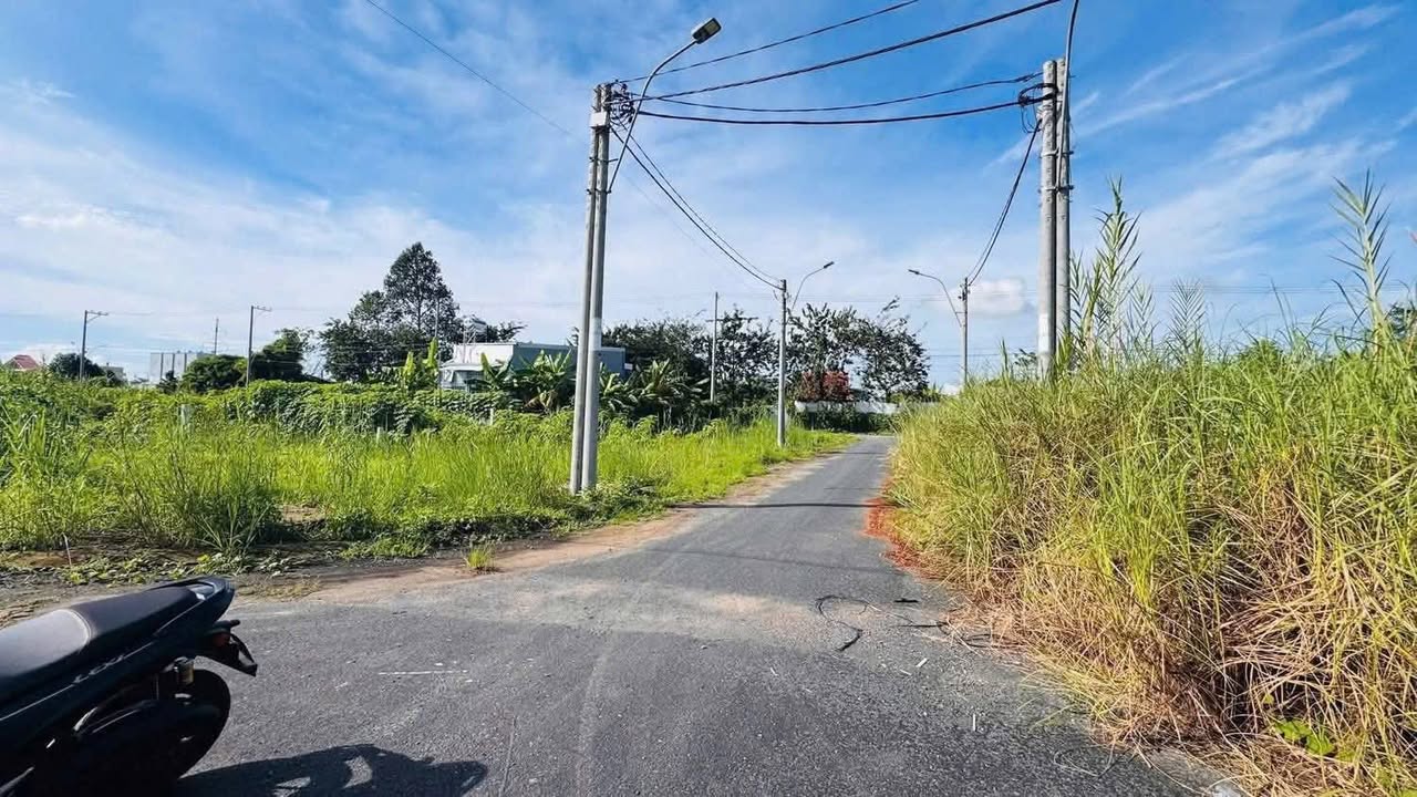 Đất nền dự án Nam Tầm Bót, Long Xuyên 70.8m² giá 1 tỷ - Cơ hội đầu tư tuyệt vời!