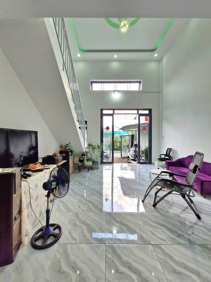 Nhà bán Phường 3 TP Tây Ninh 70m² giá 2.1 tỷ - Khu vực trung tâm tiện lợi!