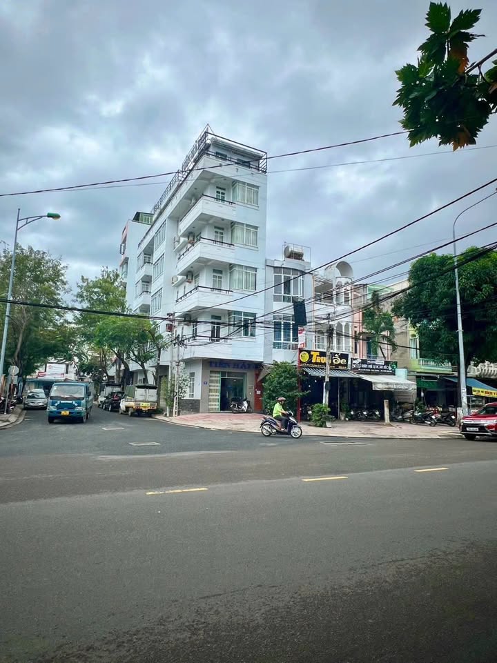 Nhà mặt tiền đường Dã Tượng Nha Trang 78m² giá 13.999 tỷ - Gần biển chỉ 300m!