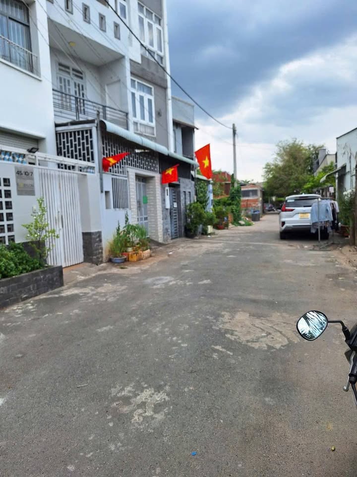 Đất nền Long Trường Q9 94m² giá 4.3 tỷ - Sẵn sàng đầu tư!