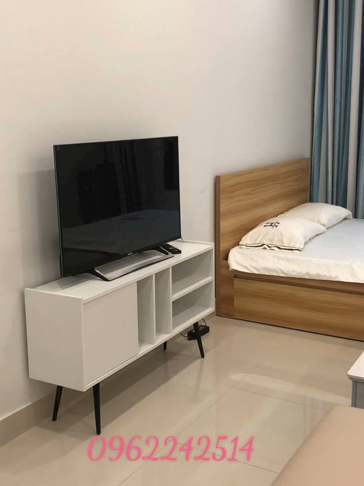 Căn hộ Sky Center Tân Bình 38m² giá 13 triệu - Full nội thất, ban công thoáng mát!