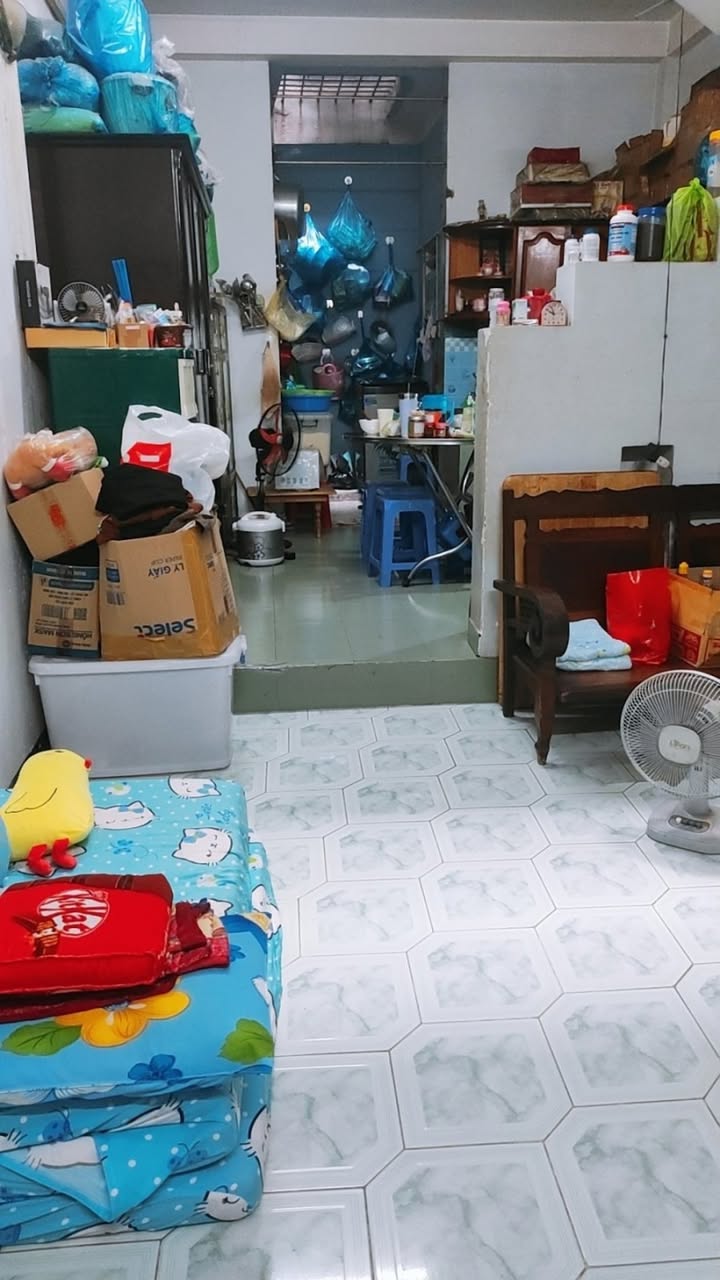 Nhà riêng Phú Nhuận 90m² giá 9.5 tỷ - Sát mặt tiền, chính chủ bán gấp!