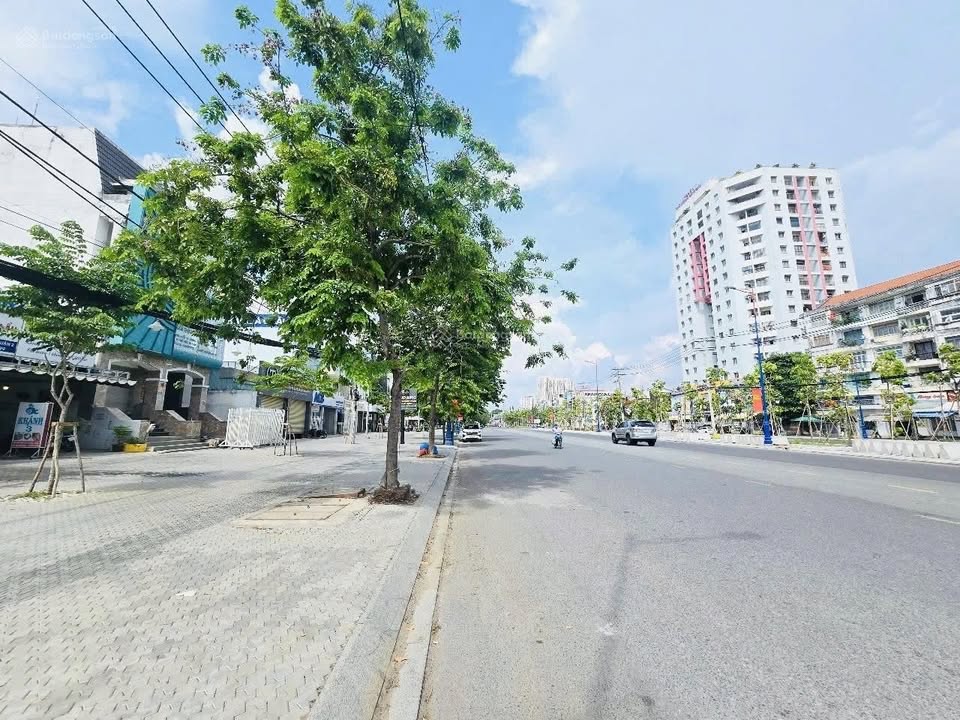 Đất nền 200m² Mặt tiền đường Lương Định Của, Quận 2 - Khu vực phát triển sôi động!