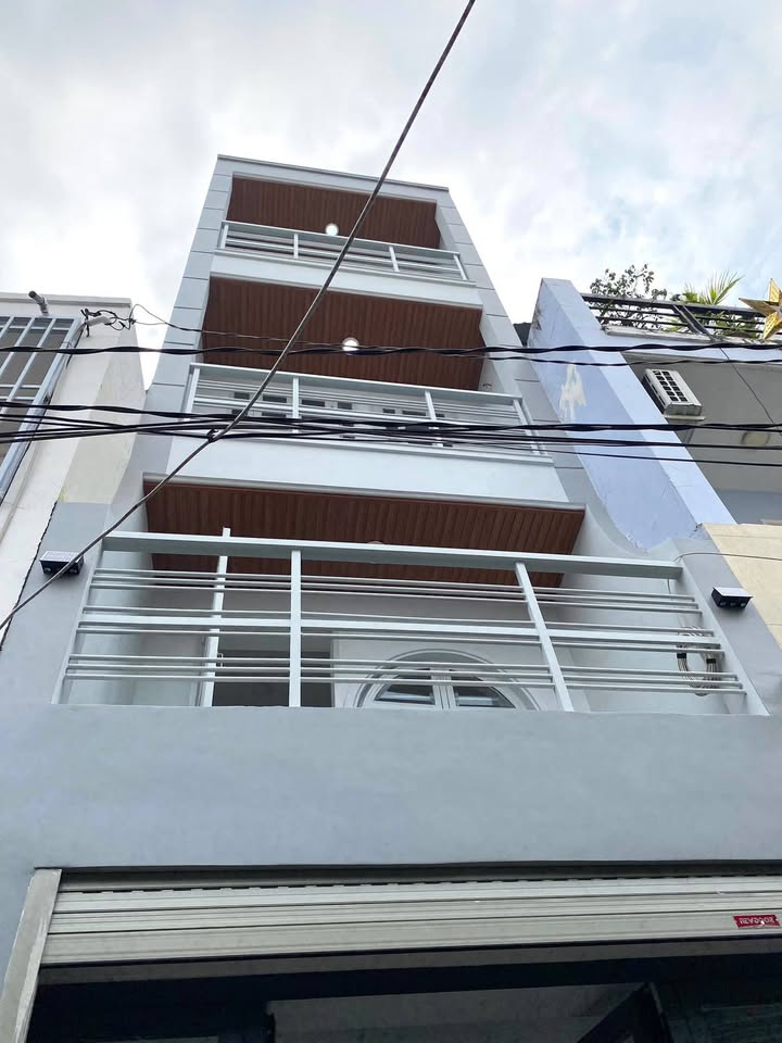 Nhà bán Gò Vấp 33m² giá 5.379 tỷ - Sổ hồng chính chủ, gần ĐH Văn Lang!