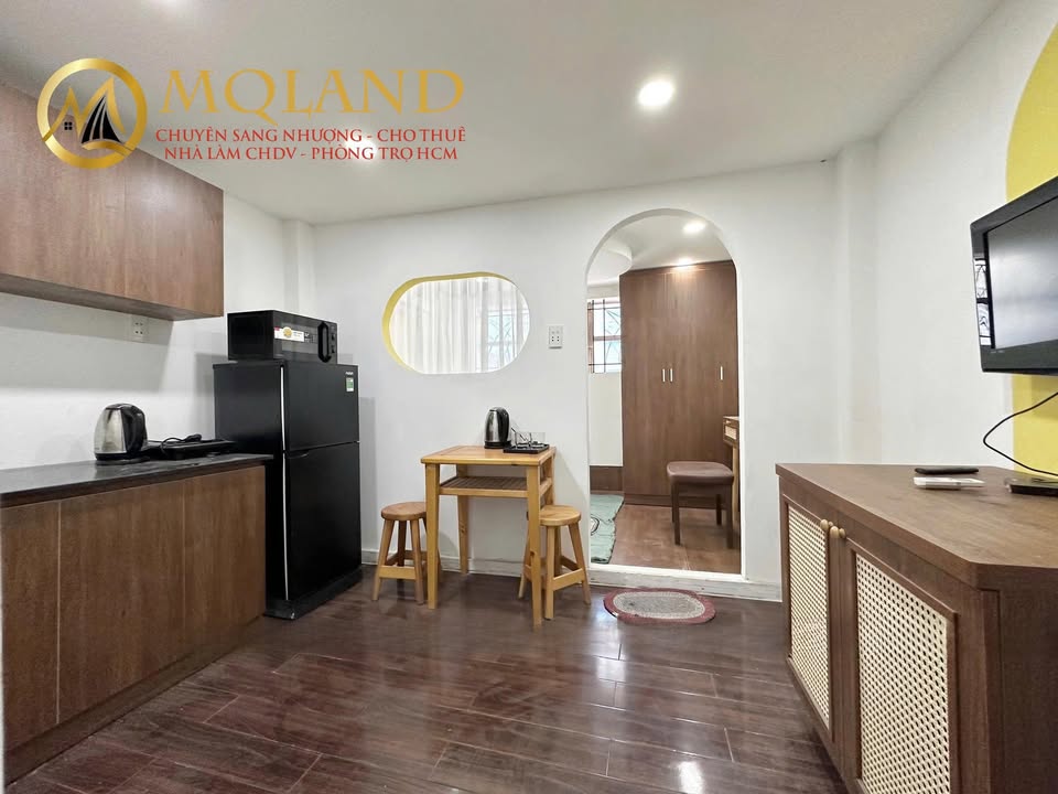 Căn hộ dịch vụ sang nhượng quận 10 - Đầy đủ nội thất, chỉ 25 triệu/tháng!