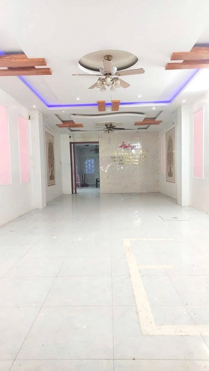 Nhà nguyên căn mặt tiền Trần Quang Khải, An Hoà, Rạch Giá 72m² - Cho thuê giá chỉ 10 triệu/tháng!