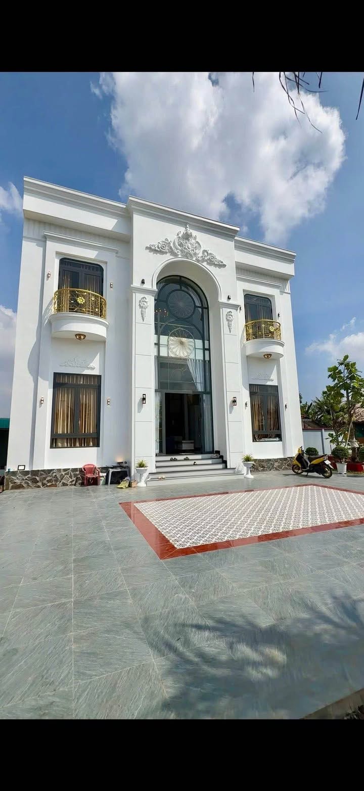 Biệt thự nghỉ dưỡng Bình Lãng 2100m² giá 9.5 tỷ - Không gian sống lý tưởng!