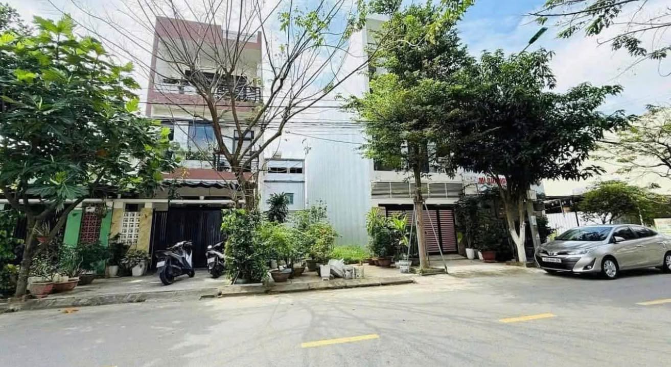 Nhà riêng đường Vũ Xuân Thiều, quận Cẩm Lệ, 100m² giá 6.55 tỷ - Khu sinh thái an lành!