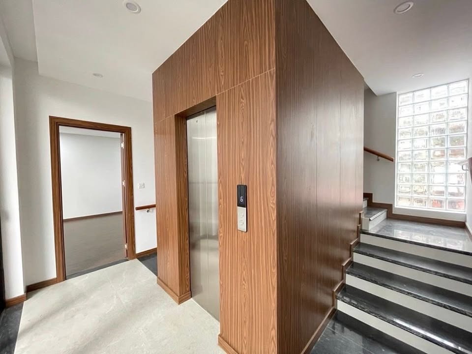 Nhà phố Nguyễn Thái Học Ba Đình 57m² giá 33 tỷ - Kinh doanh cho thuê sinh lời