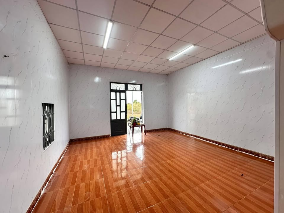 Nhà riêng thôn 10, xã Nam Bình, 450m² giá 980 triệu - Vị trí thuận lợi, thương lượng ngay!