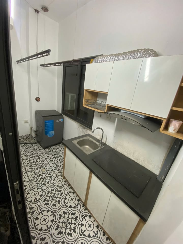 Căn hộ dịch vụ Đống Đa 30m² giá thỏa thuận - Tiện nghi đầy đủ, trung tâm Hà Nội!