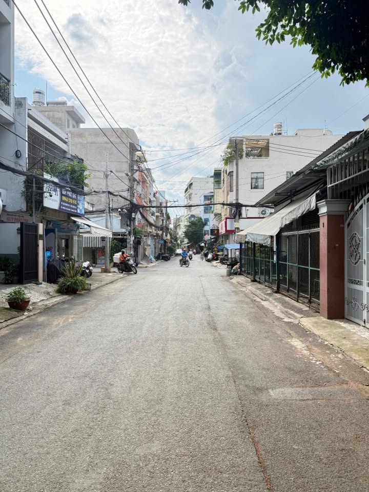 Nhà bán tại Bàu Cát, Tân Bình 124m² giá 21 tỷ - Đầu tư sinh lời cao!