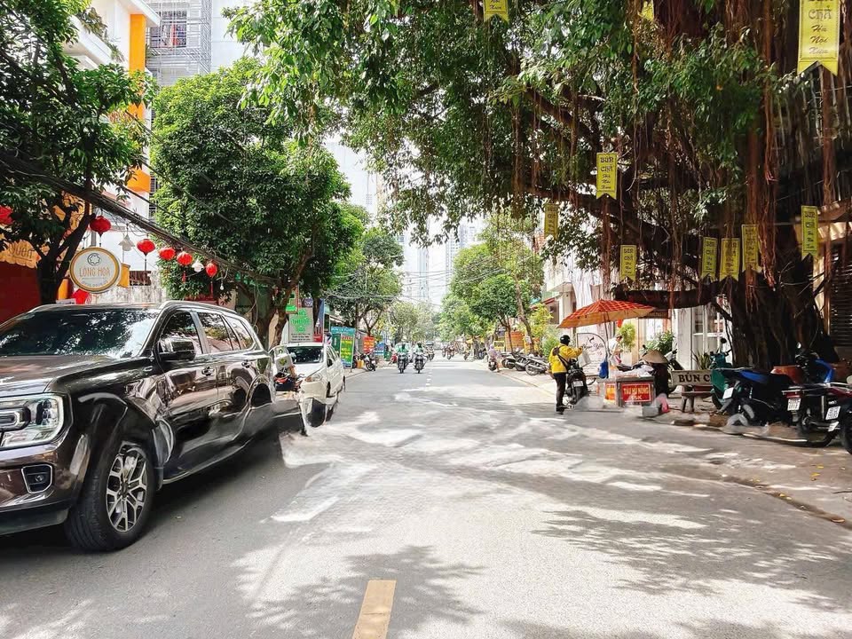 Bán nhà mặt tiền đường Số 37, Tân Quy, Quận 7 - Giá 14.8 tỷ, vị trí đắc địa cho kinh doanh!