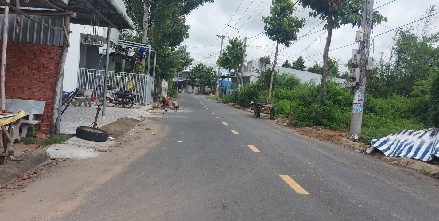 Đất nền đường số 9, Trung Tâm Thương Mại Lấp Vò, 100m² giá 1.05 tỷ - Đầu tư sinh lời ngay!