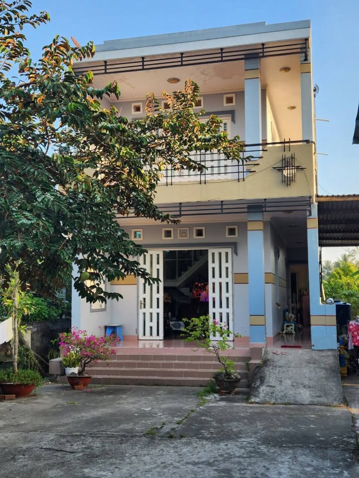 Nhà 1 Trệt 1 Lầu Mặt Tiền Đường Nhựa 173 Tam Phước, Châu Thành, Bến Tre 401m² - Cơ Hội Đầu Tư Hiếm Có!